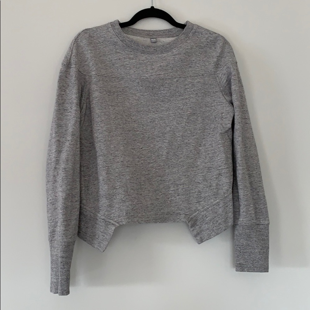 Uniqlo crop sweater